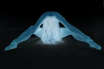 Aktfoto mit nackter Frau und gespreizten Beinen im Fotostudio Keepsmile, Castrop-Rauxel