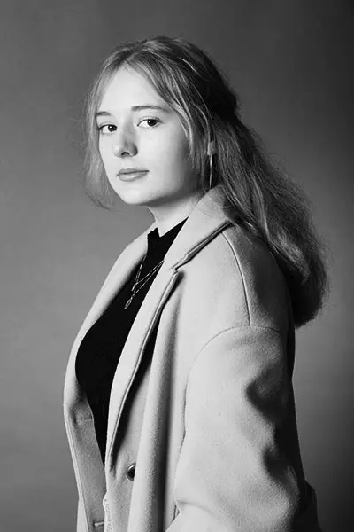 Teenager-Einzel-Fotoshooting im Fotostudio Keepsmile, Castrop-Rauxel-schwarz-wei&szlig;